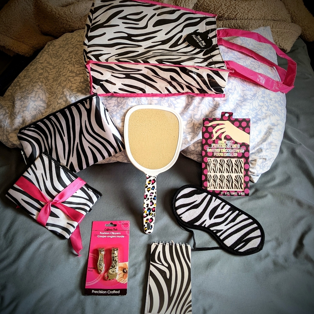 🦓Zebra🦓 Animal Print Themed 8pc Beauty Bundle, NWOT!